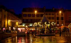 photo de nuit manège-place-saintcorentin